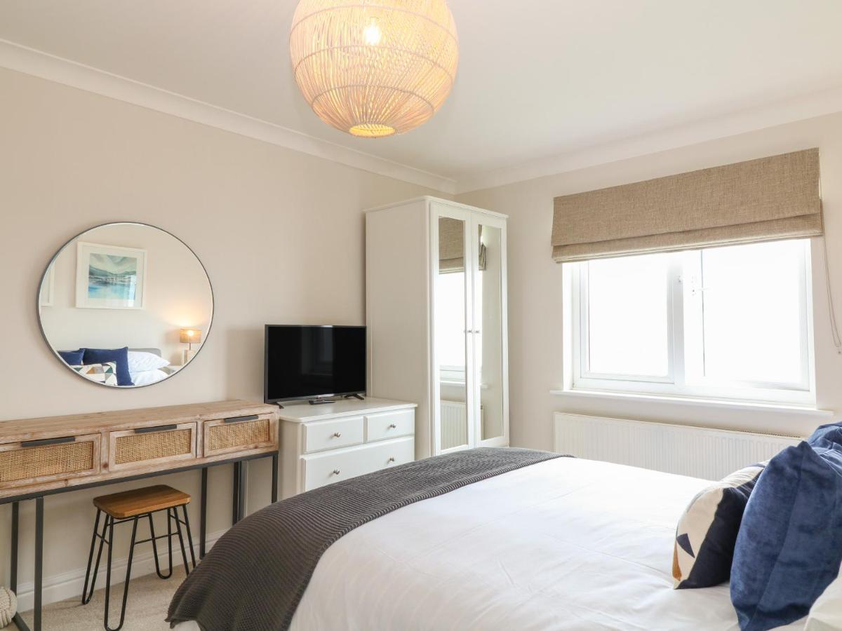 Breakers Apartman New Quay Kültér fotó